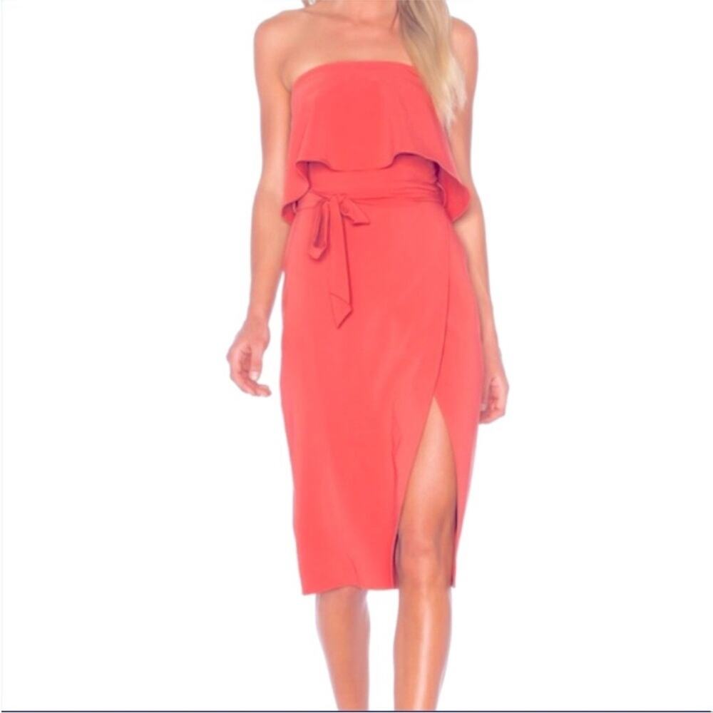 Lovers + Friends Violet orange coral strapless belted midi dress size‎ Medium